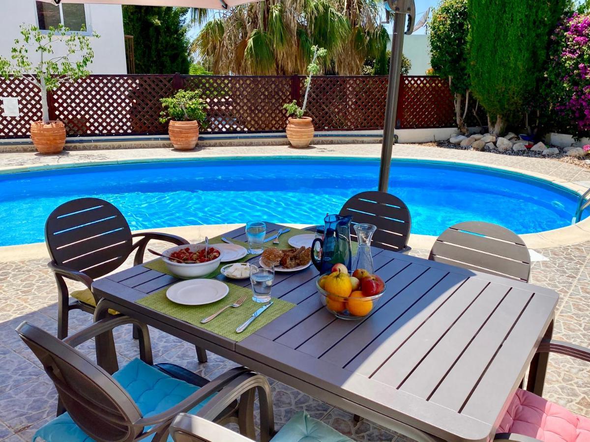 Villa Alicia With Priv Pool, Beautiful Garden And Shady Veranda- 5 Min To The Beach Pegeia Eksteriør billede