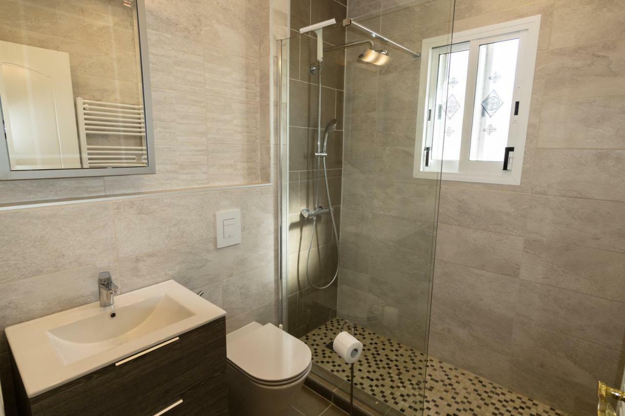Villa Alicia With Priv Pool, Beautiful Garden And Shady Veranda- 5 Min To The Beach Pegeia Eksteriør billede